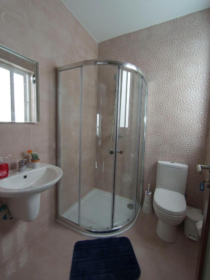 F7 Room 1, Private Double Room With Private Bathroom In Shared Flat Msida Exterior foto